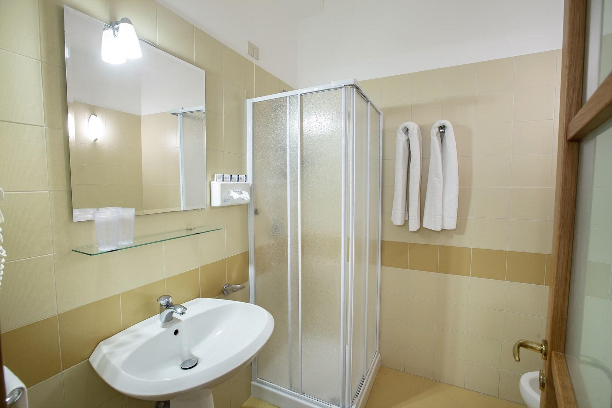 ולדריצ'ה Hotel Baglio Santacroce מראה חיצוני תמונה